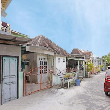 Wisma Pinggir Mitra Reddoorz ตันจุง ปีนัง ภายนอก รูปภาพ